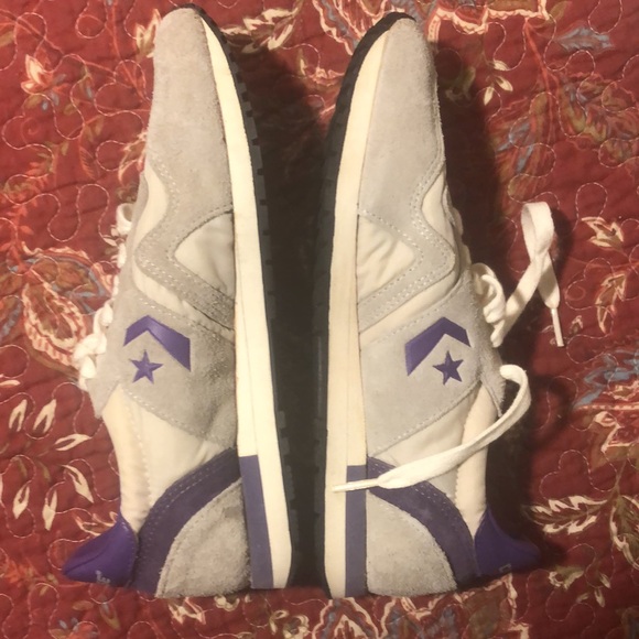 Never worn 1970’s vintage Converse running shoes. - Picture 4 of 16